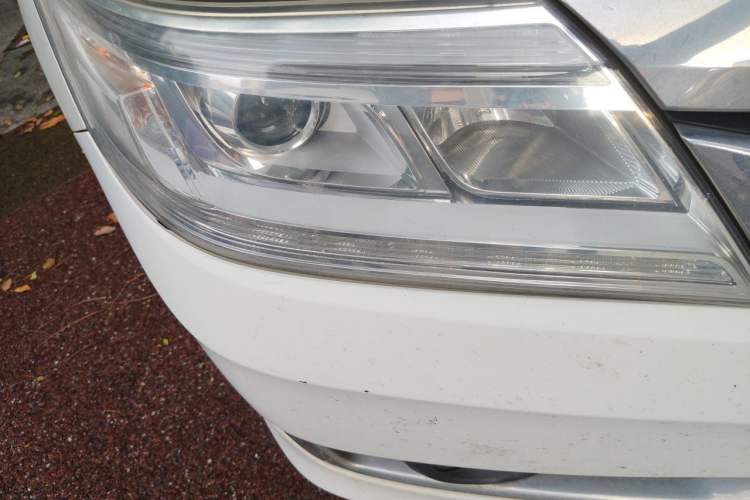 Used Honda Crider 2016 1.8L Manual Comfort Version Right Front Headlight