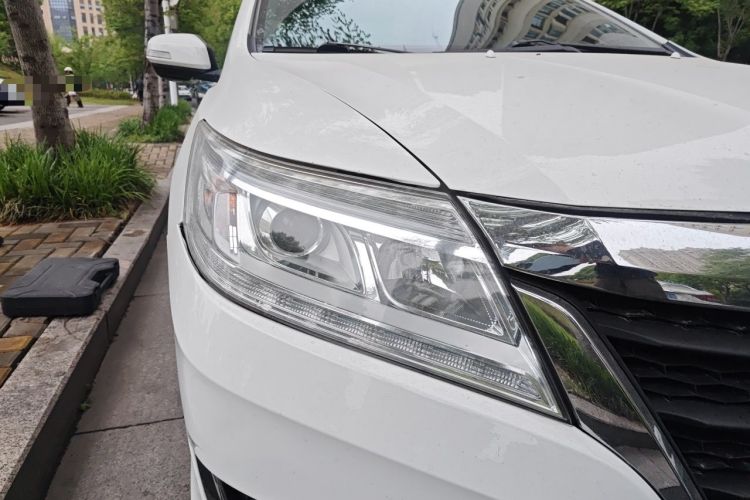 Used Honda Crider 2016 1.8L CVT Luxury Edition Right Front Headlight