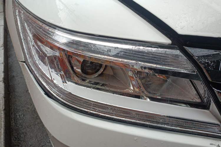 Used Honda Crider 2016 1.8L CVT Comfort Version Right Front Headlight
