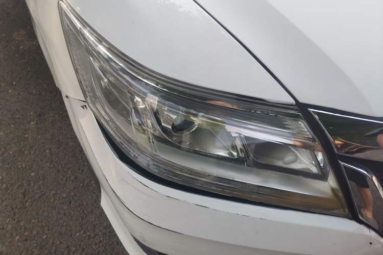 Used Honda Crider 2016 1.8L CVT Comfort Version Right Front Headlight