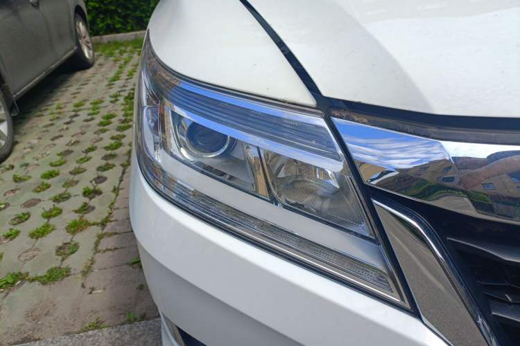 Used Honda Crider 2016 1.8L CVT Comfort Version Right Front Headlight