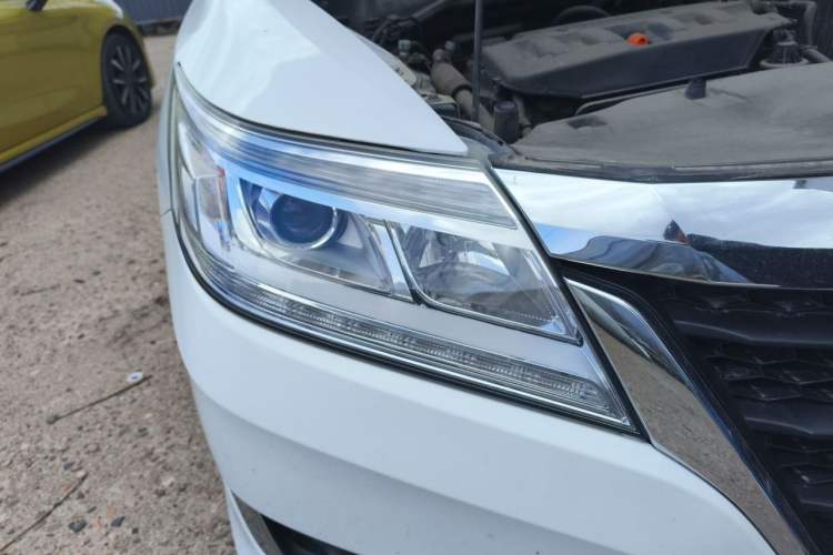Used Honda Crider 2016 1.8L CVT Comfort Version Right Front Headlight