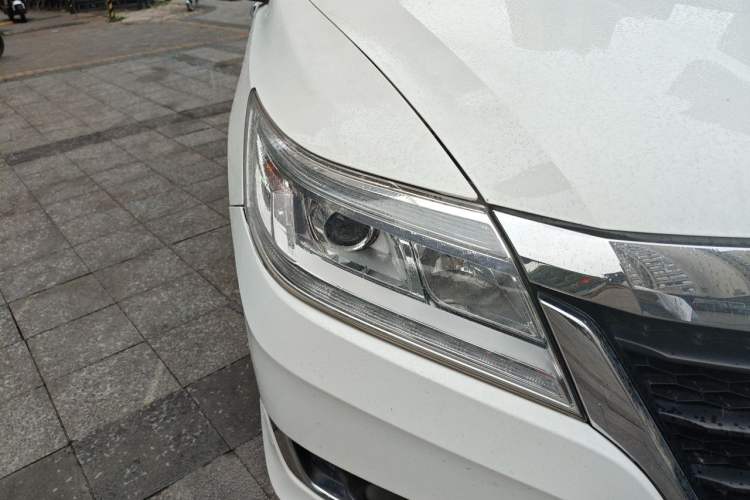 Used Honda Crider 2016 1.8L CVT Comfort Version Right Front Headlight