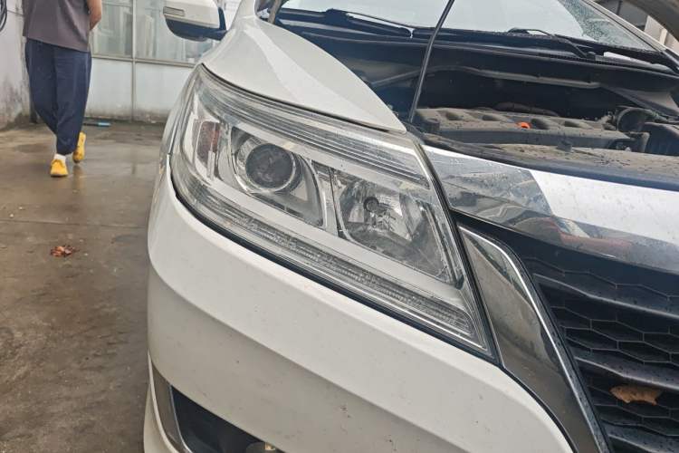 Used Honda Crider 2016 1.8L CVT Comfort Version Right Front Headlight