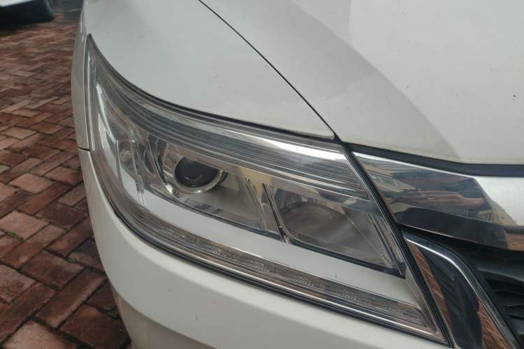 Used Honda Crider 2016 1.8L CVT Comfort Version Right Front Headlight