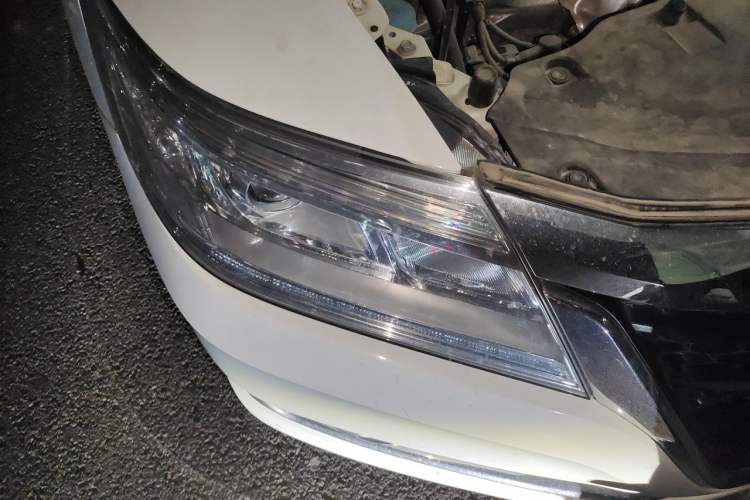 Used Honda Crider 2016 1.8L CVT Luxury Edition Right Front Headlight