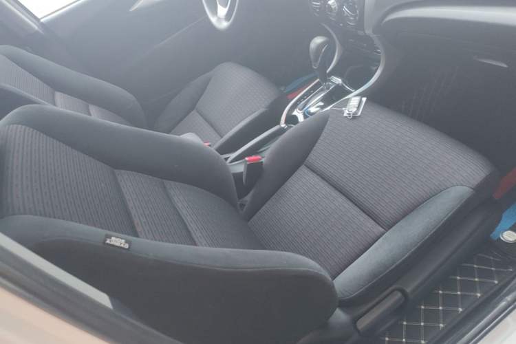 Used Honda Crider 2016 1.8L CVT Luxury Edition Right Front Seat