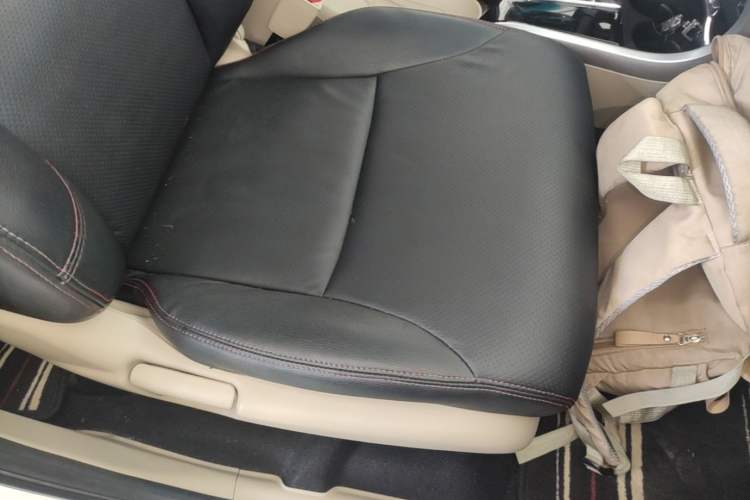 Used Honda Crider 2016 1.8L CVT Luxury Edition Right Front Seat