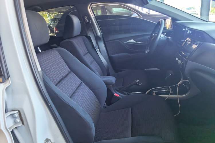 Used Honda Crider 2016 1.8L CVT Luxury Edition Right Front Seat