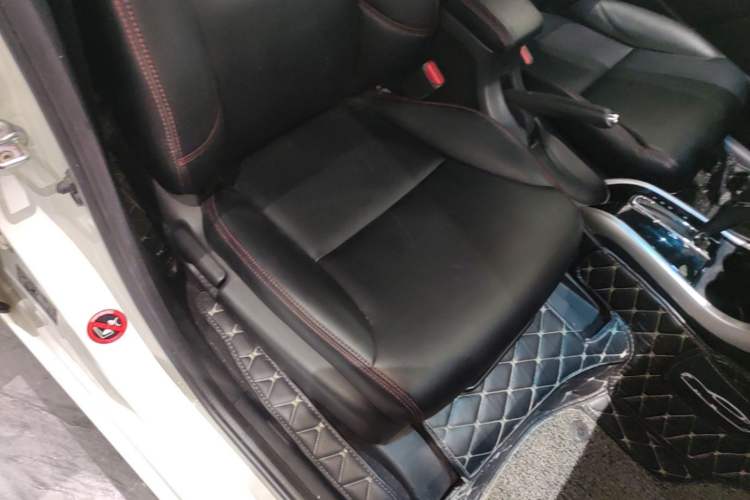 Used Honda Crider 2016 1.8L CVT Comfort Version Right Front Seat