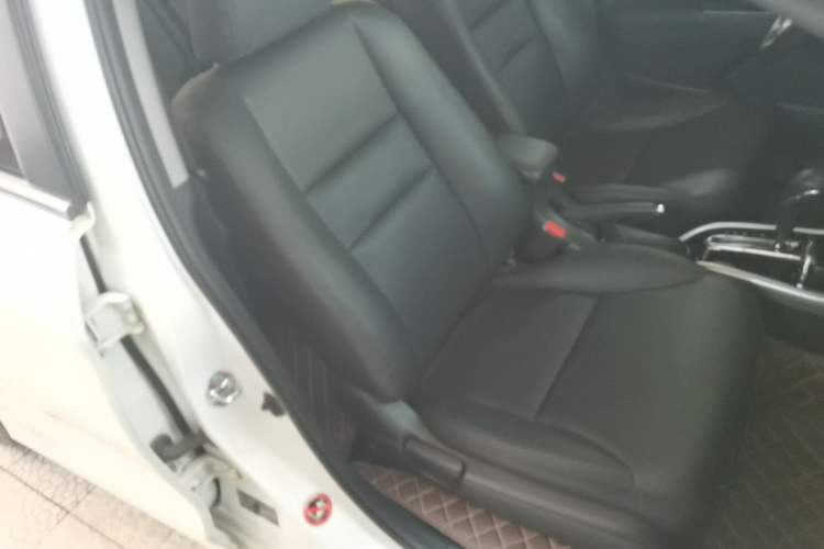 Used Honda Crider 2016 1.8L CVT Comfort Version Right Front Seat