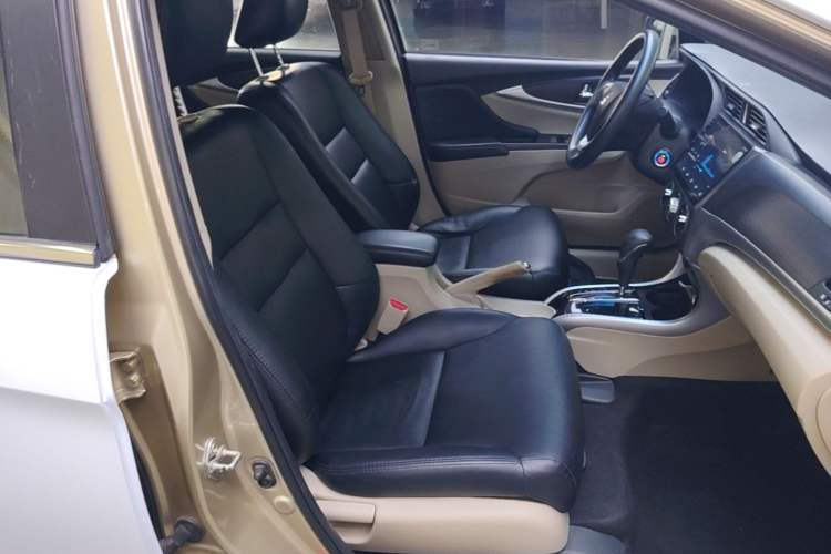 Used Honda Crider 2016 1.8L CVT Comfort Version Right Front Seat