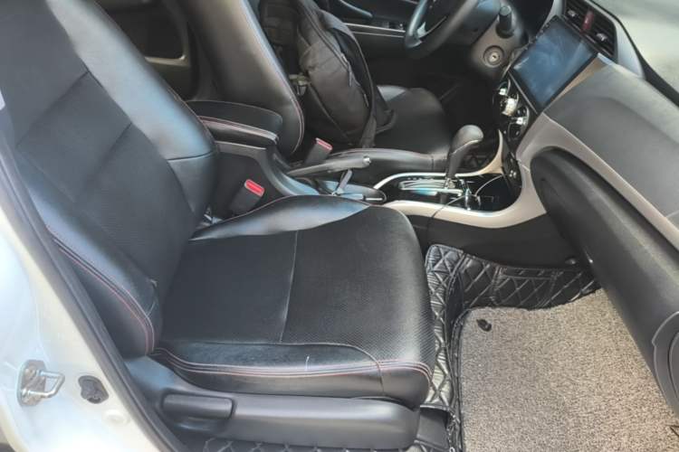 Used Honda Crider 2016 1.8L CVT Comfort Version Right Front Seat