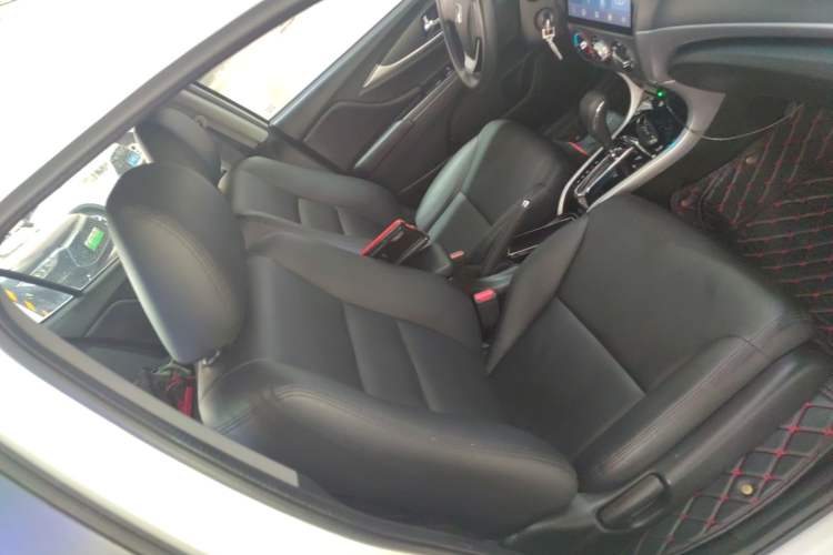 Used Honda Crider 2016 1.8L CVT Comfort Version Right Front Seat