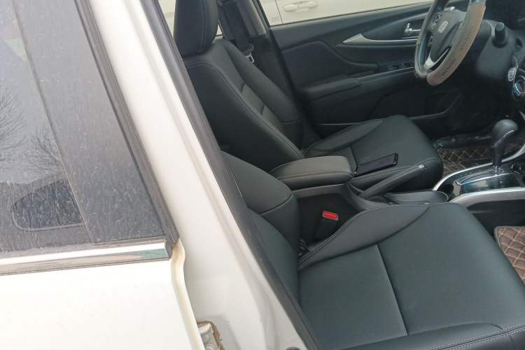 Used Honda Crider 2016 1.8L CVT Luxury Edition Right Front Seat