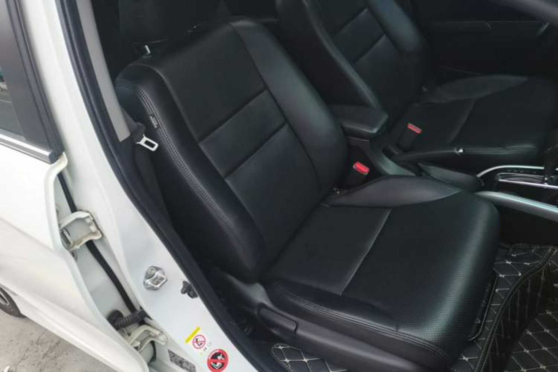 Used Honda Crider 2016 1.8L CVT Luxury Edition Right Front Seat