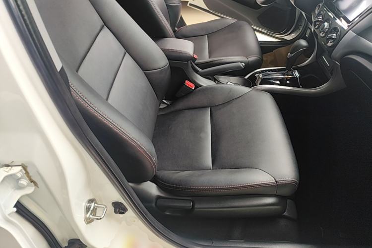 Used Honda Crider 2016 1.8L CVT Luxury Edition Right Front Seat