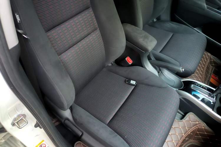 Used Honda Crider 2016 1.8L CVT Luxury Edition Right Front Seat