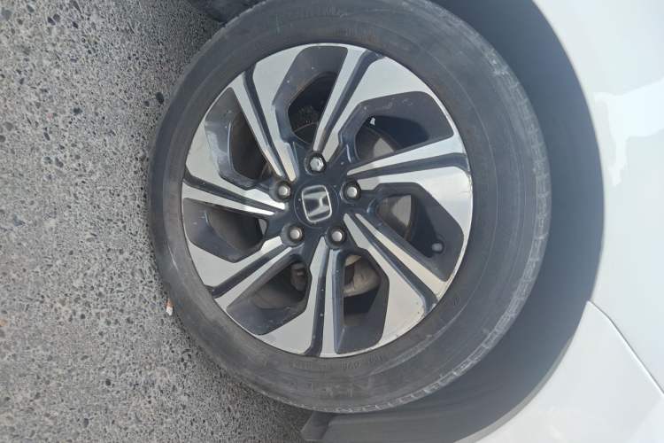 Used Honda Crider 2016 1.8L CVT Luxury Edition Right Front Wheel Hub