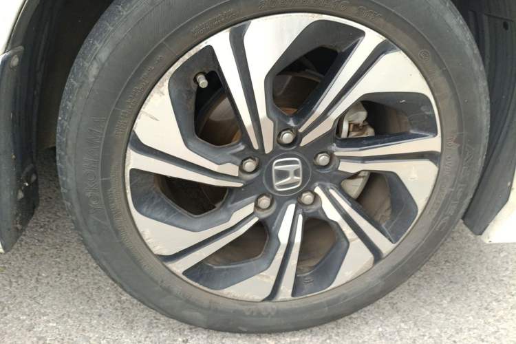 Used Honda Crider 2016 1.8L CVT Comfort Version Right Front Wheel Hub