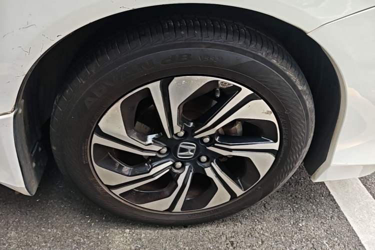 Used Honda Crider 2016 1.8L CVT Comfort Version Right Front Wheel Hub