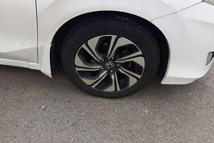 Used Honda Crider 2016 1.8L CVT Luxury Edition Right Front Wheel Hub