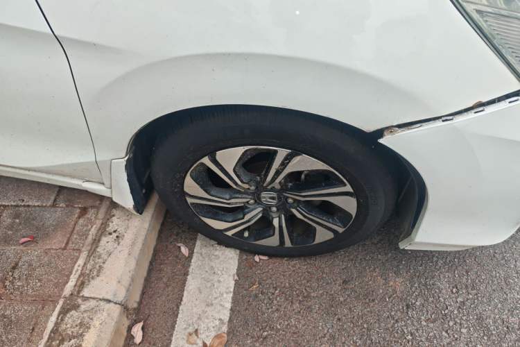 Used Honda Crider 2016 1.8L CVT Comfort Version Right Front Wheel Hub