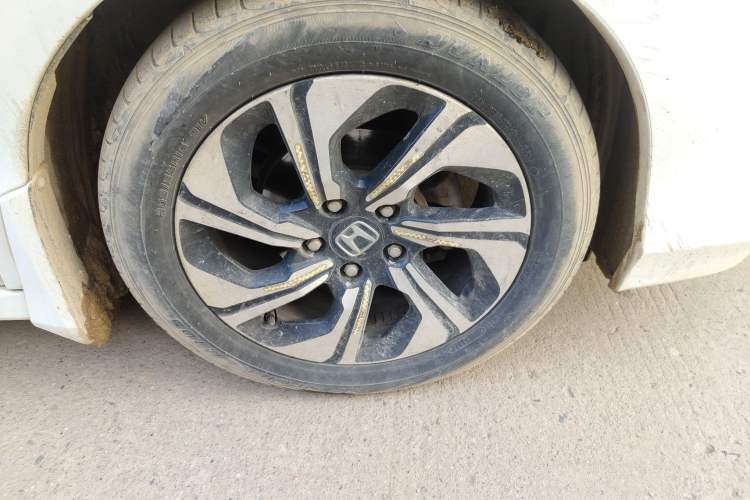 Used Honda Crider 2016 1.8L Manual Fashion Edition Right Front Wheel Hub
