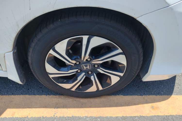 Used Honda Crider 2016 1.8L CVT Comfort Version Right Front Wheel Hub