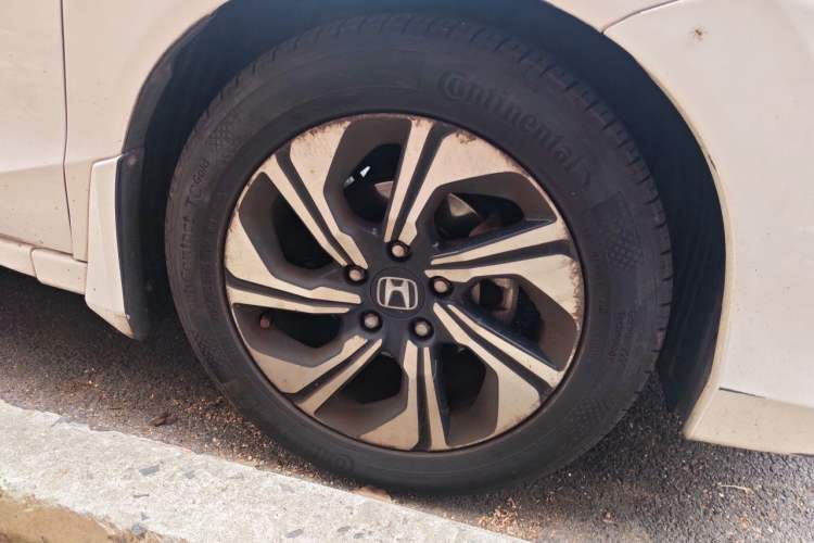 Used Honda Crider 2016 1.8L CVT Luxury Edition Right Front Wheel Hub