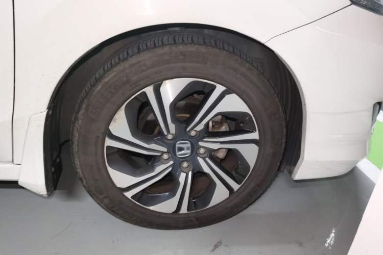Used Honda Crider 2016 1.8L CVT Comfort Version Right Front Wheel Hub