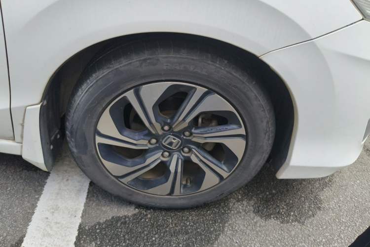 Used Honda Crider 2016 1.8L CVT Comfort Version Right Front Wheel Hub