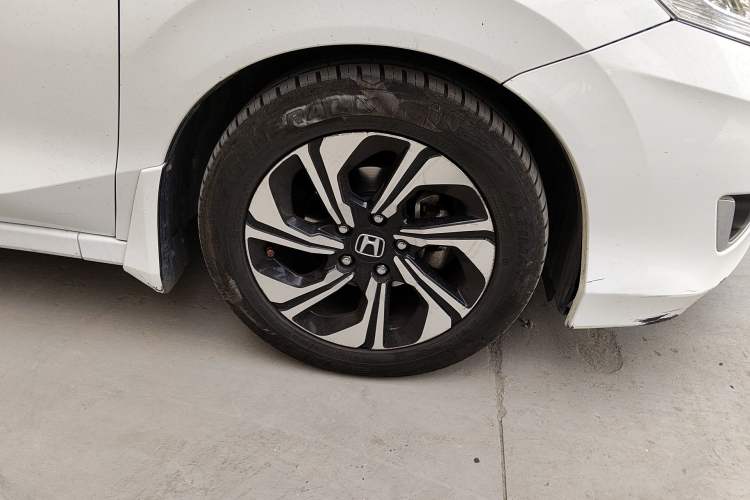 Used Honda Crider 2016 1.8L Manual Fashion Edition Right Front Wheel Hub