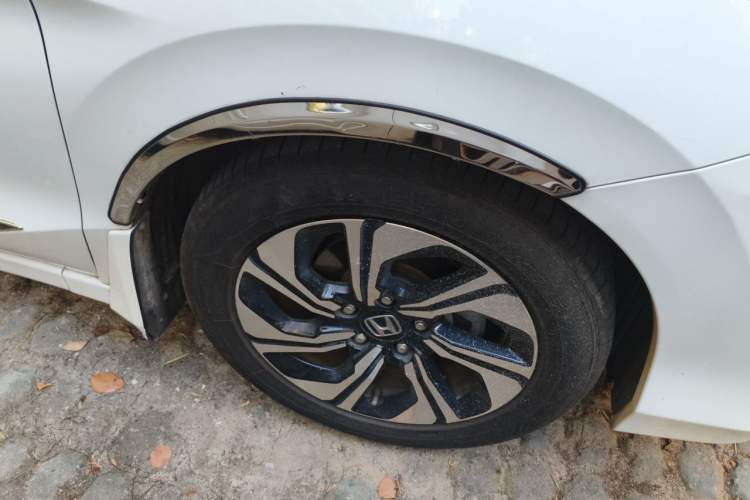 Used Honda Crider 2016 1.8L CVT Luxury Edition Right Front Wheel Hub