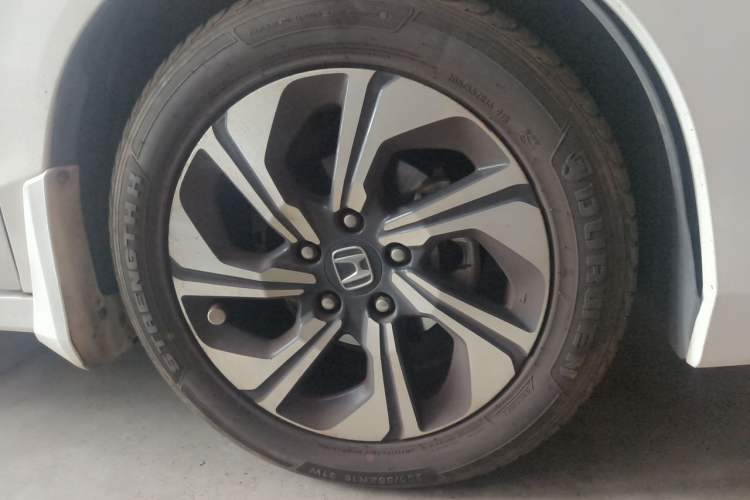 Used Honda Crider 2016 1.8L CVT Luxury Edition Right Front Wheel Hub