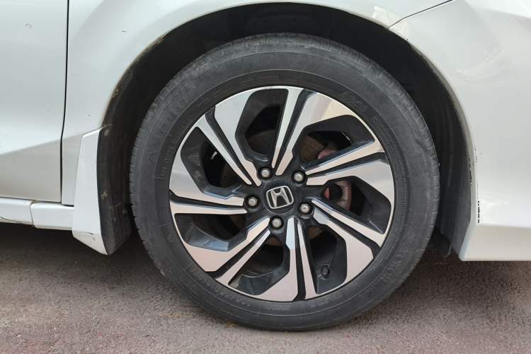 Used Honda Crider 2016 1.8L CVT Comfort Version Right Front Wheel Hub