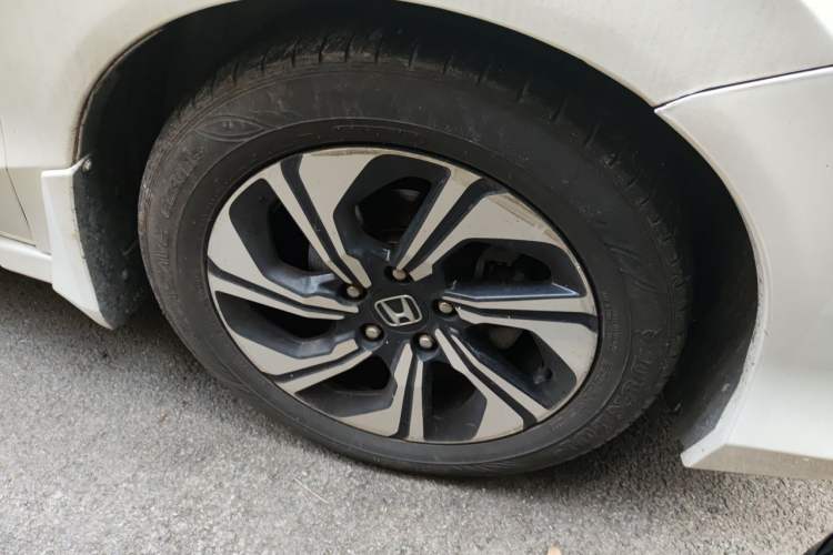 Used Honda Crider 2016 1.8L CVT Comfort Version Right Front Wheel Hub