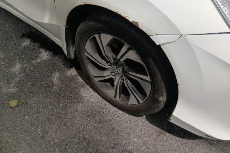 Used Honda Crider 2016 1.8L CVT Luxury Edition Right Front Wheel Hub