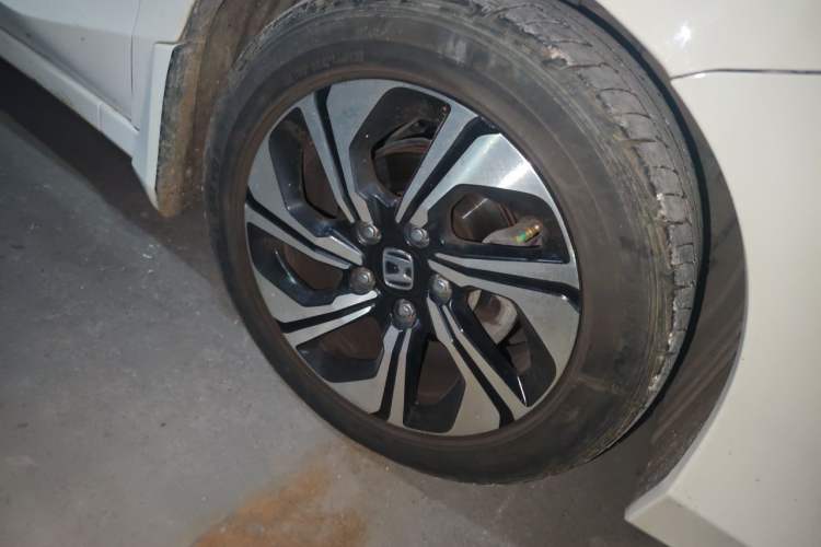 Used Honda Crider 2016 1.8L CVT Comfort Version Right Front Wheel Hub