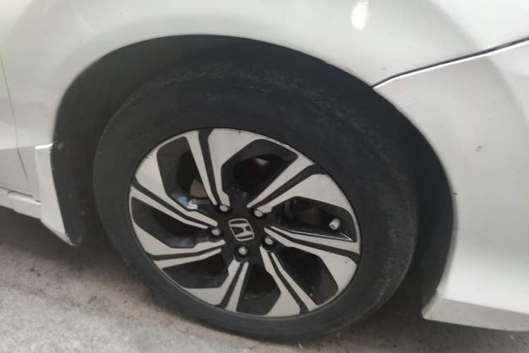 Used Honda Crider 2016 1.8L CVT Leading Edition Right Front Wheel Hub