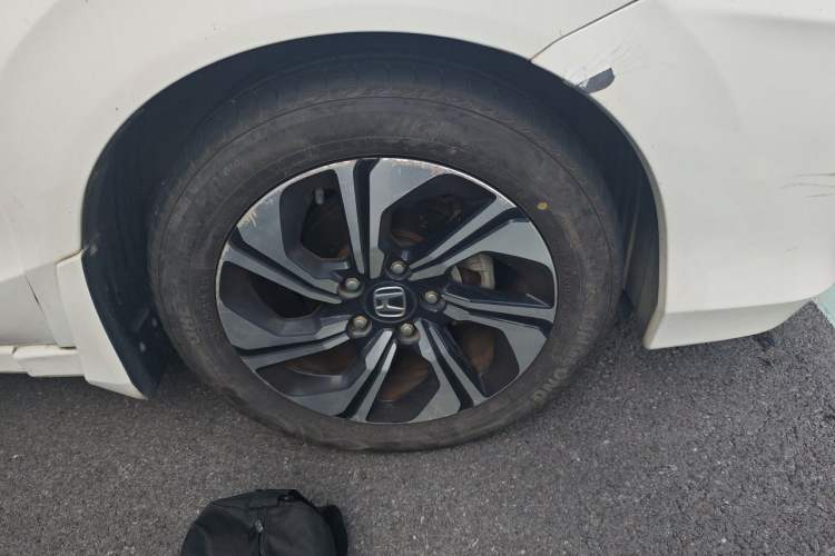 Used Honda Crider 2016 1.8L CVT Luxury Edition Right Front Wheel Hub