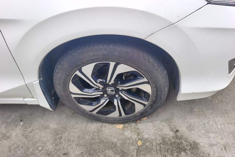 Used Honda Crider 2016 1.8L CVT Comfort Version Right Front Wheel Hub
