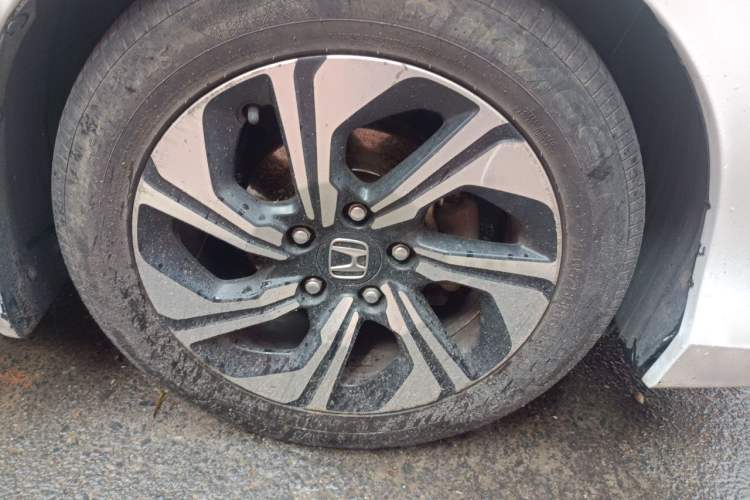 Used Honda Crider 2016 1.8L CVT Comfort Version Right Front Wheel Hub
