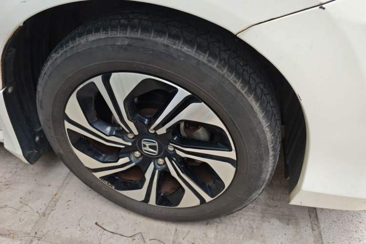Used Honda Crider 2016 1.8L CVT Comfort Version Right Front Wheel Hub
