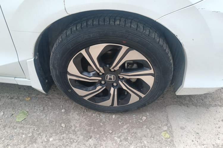 Used Honda Crider 2016 1.8L CVT Luxury Edition Right Front Wheel Hub