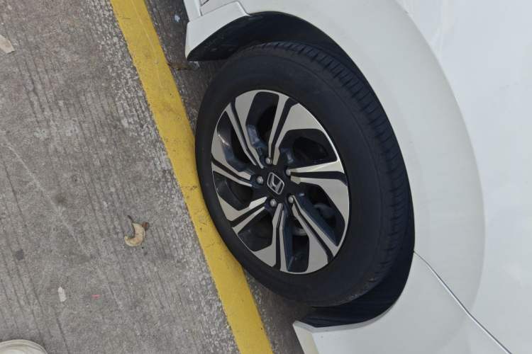 Used Honda Crider 2016 1.8L CVT Comfort Version Right Front Wheel Hub