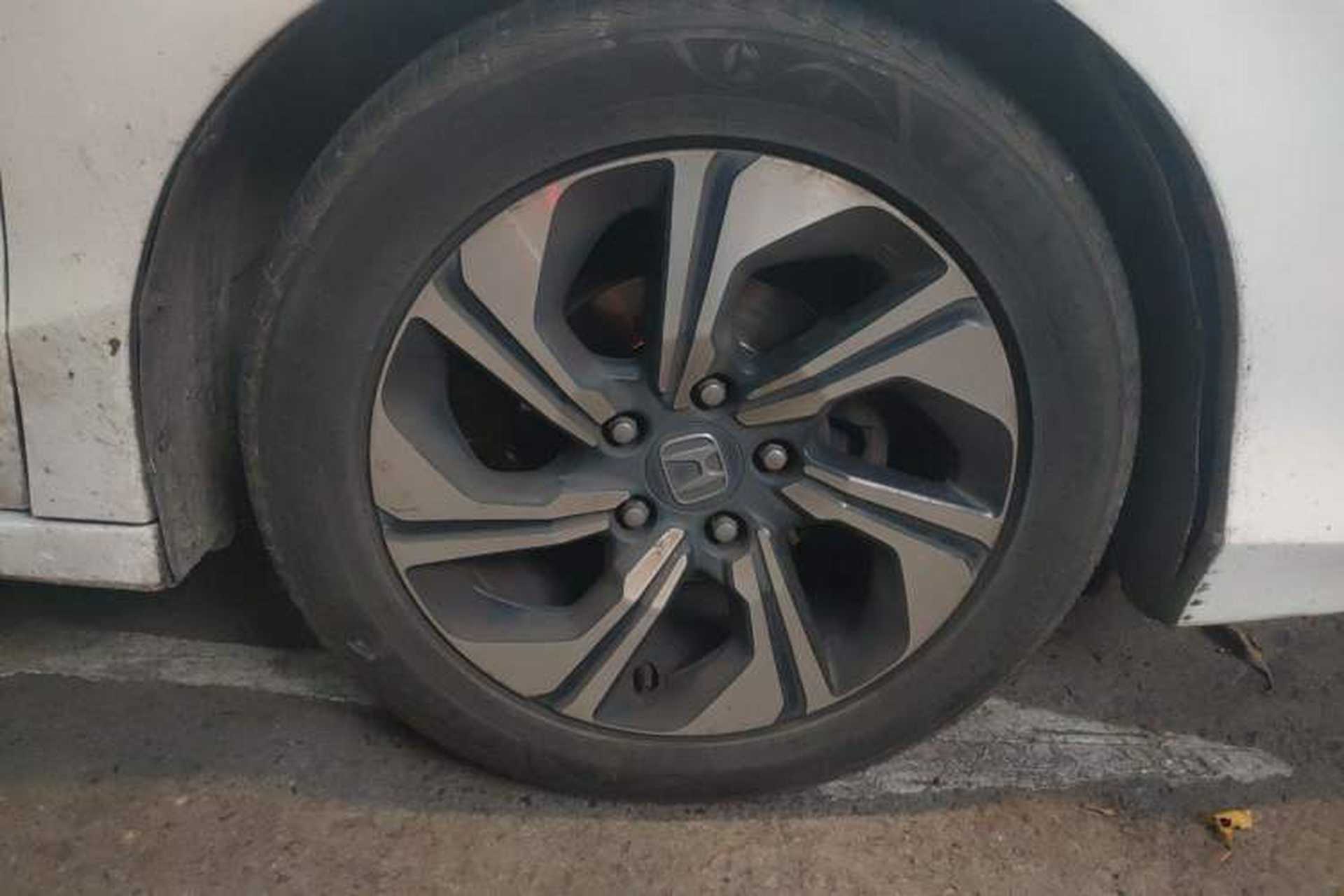 Used Honda Crider 2016 1.8L CVT Comfort Version Right Front Wheel Hub