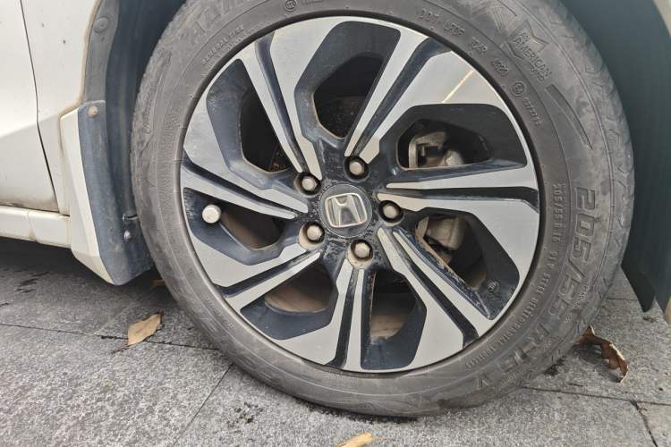 Used Honda Crider 2016 1.8L CVT Comfort Version Right Front Wheel Hub