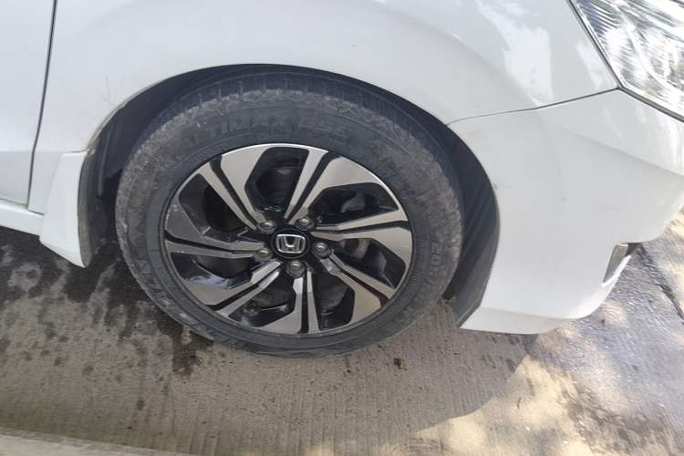 Used Honda Crider 2016 1.8L CVT Leading Edition Right Front Wheel Hub