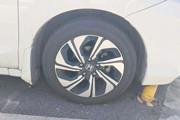 Used Honda Crider 2016 1.8L CVT Comfort Version Right Front Wheel Hub